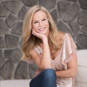 Meet your Posher, Stacy